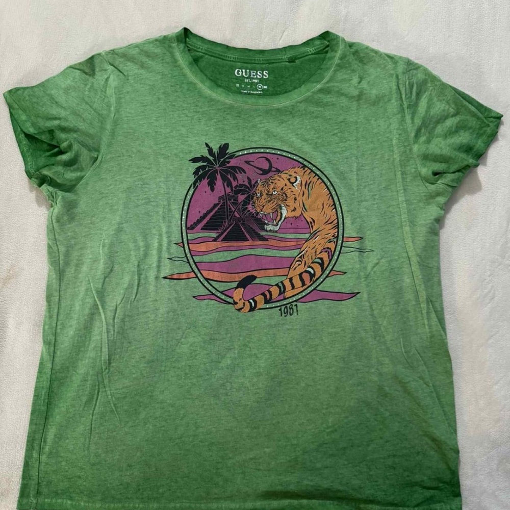 GUESS Women's Eco Short Sleeve Tiger God Easy Tee XL